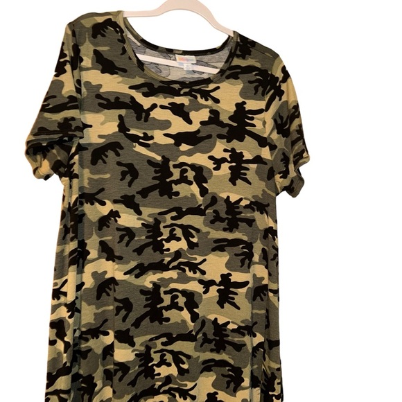 NWOT LuLaRoe Carly High-Low Dress Green camo size XL - Picture 3 of 5